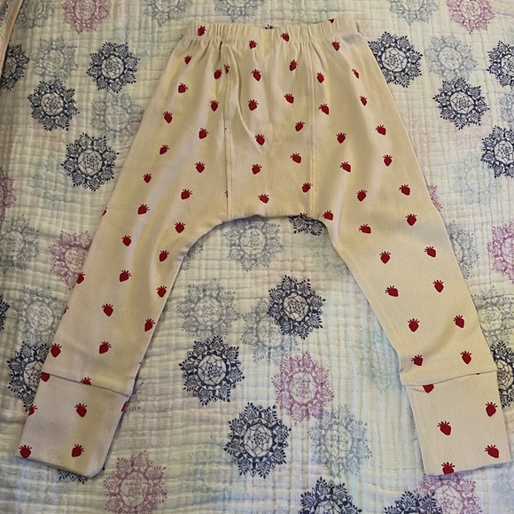 NWT Kate Quinn pants in off white cream colored with red strawberries 🍓 - Picture 4 of 4